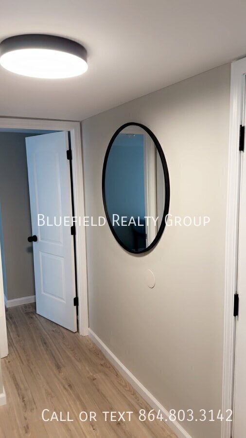 Building Photo - 723 Reynolds Rd