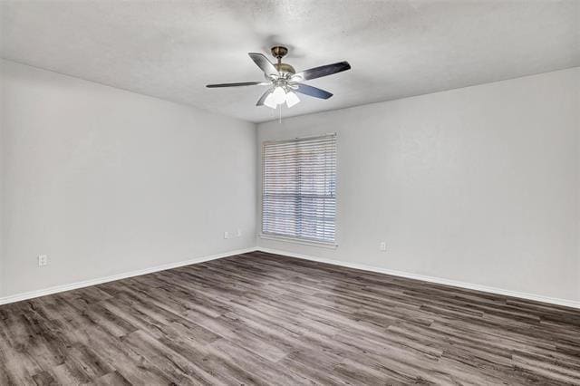 Foto del edificio - 2110 Teakwood Ln