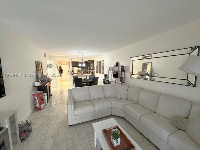 Foto del edificio - 450 Paradise Isle Blvd