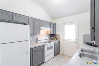 Building Photo - 3603 Woodrow Dr