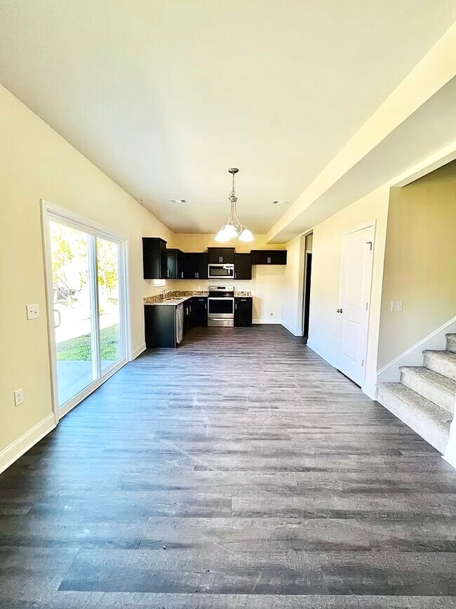 Building Photo - 719 Mill Creek Cir