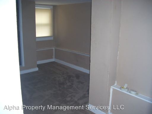 Building Photo - 108 S College Ave