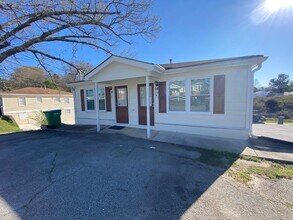Building Photo - 5961 Peco Ln