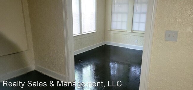 Building Photo - 1 br, 1 bath House - 122 Princeton Street ...