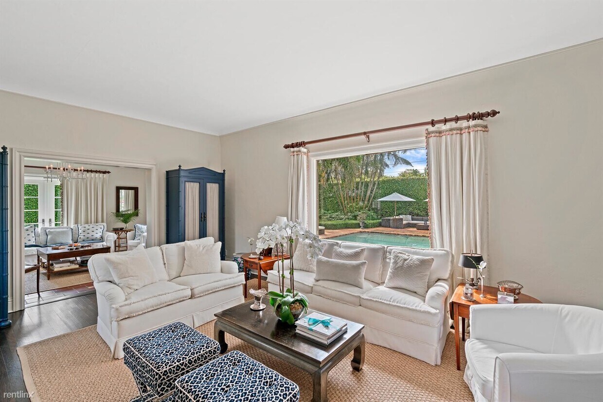Foto principal - 5 br, 3.5 bath House - LAKEWOOD