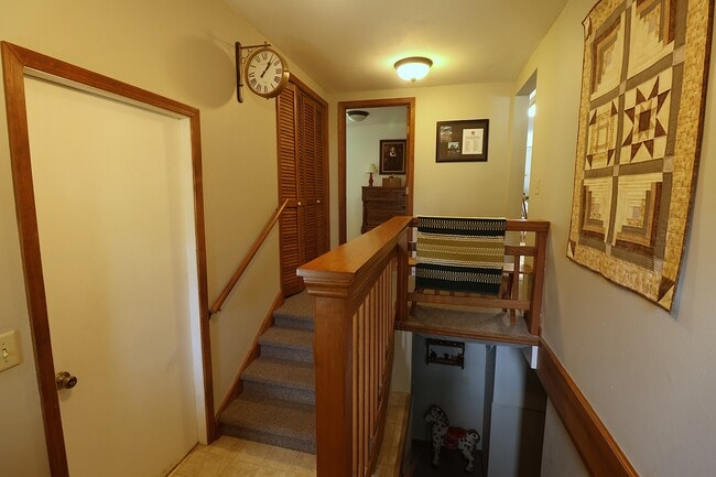 Building Photo - 1345 Blue Mounds St