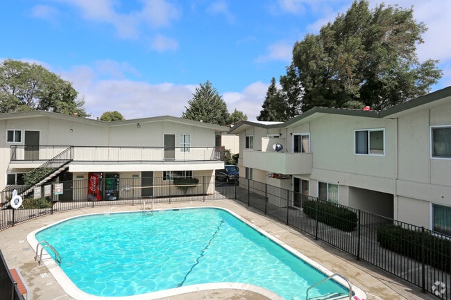 Building Photo - The Mark