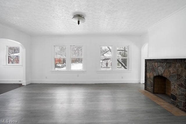 Building Photo - 2227 Cordova Ave