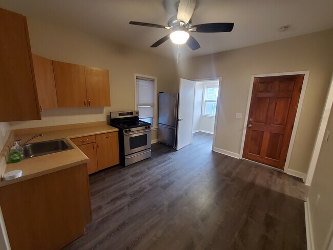 Foto del edificio - 2212 N Talman Ave