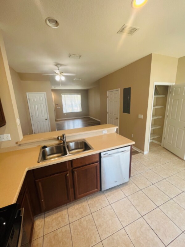 6575 Black Mangrove Dr, Largo, FL 33773 Townhome Rentals in Largo FL