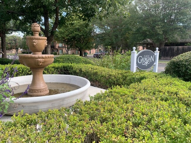 Building Photo - **COMING SOON** Charming Upstairs 1-Bedroo...