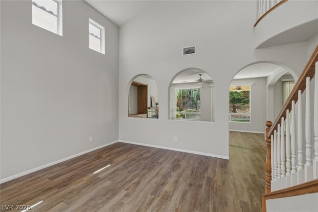 Foto del edificio - 557 Tecate Valley St