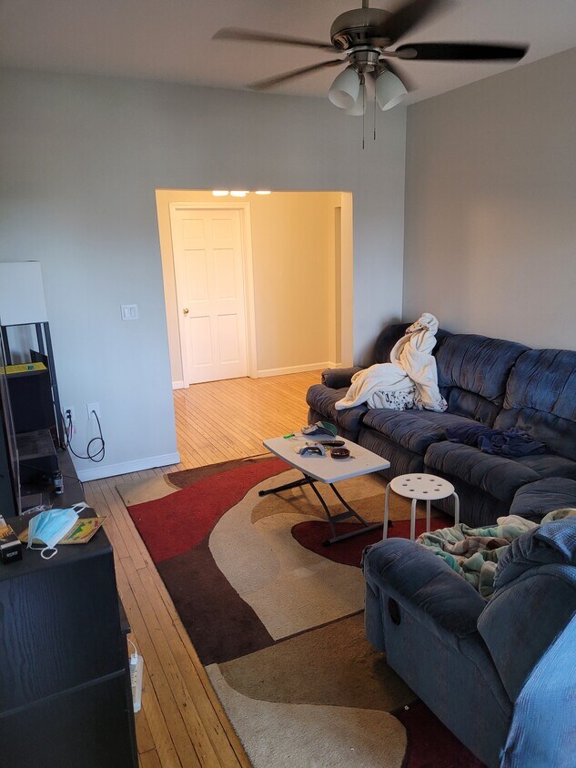 Primary Photo - 7 Farrington Ave