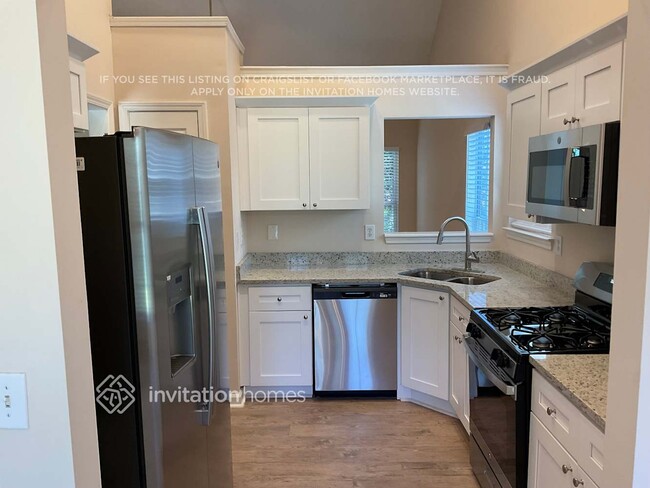 Foto del edificio - 3909 Fieldway Rd
