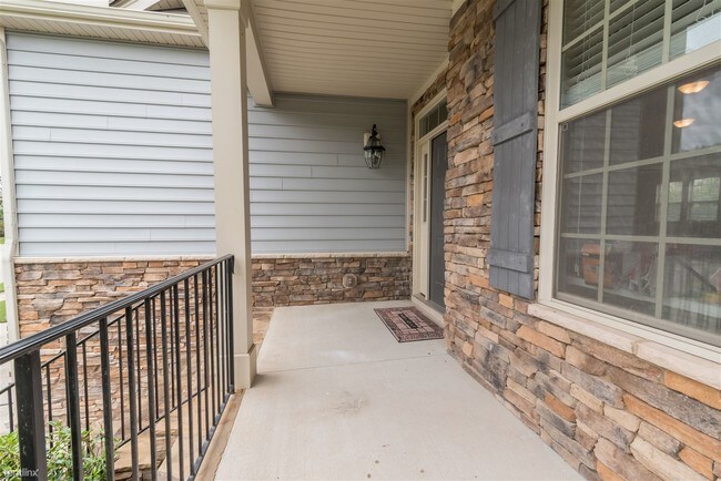 Building Photo - 521 Mesquite Ridge Pl