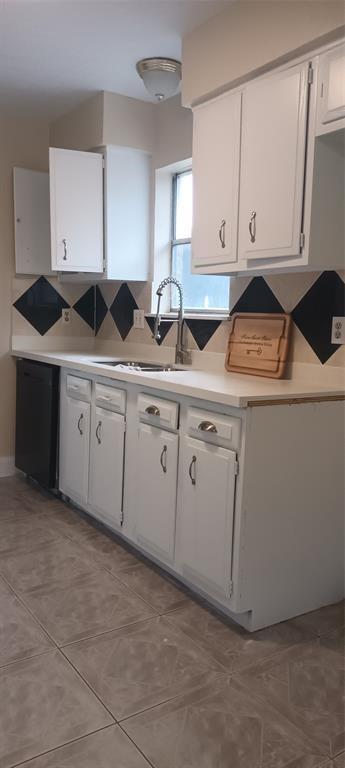Foto del edificio - 7502 Winkle Wood Ln