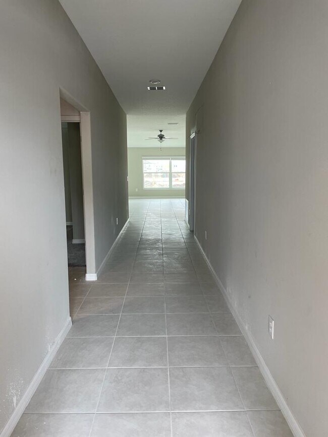 Building Photo - 31477 Sun Kettle Loop