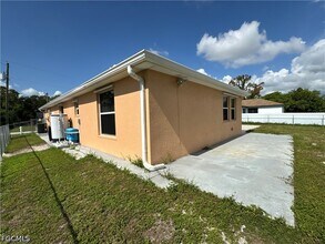 Building Photo - 4914 7th St W