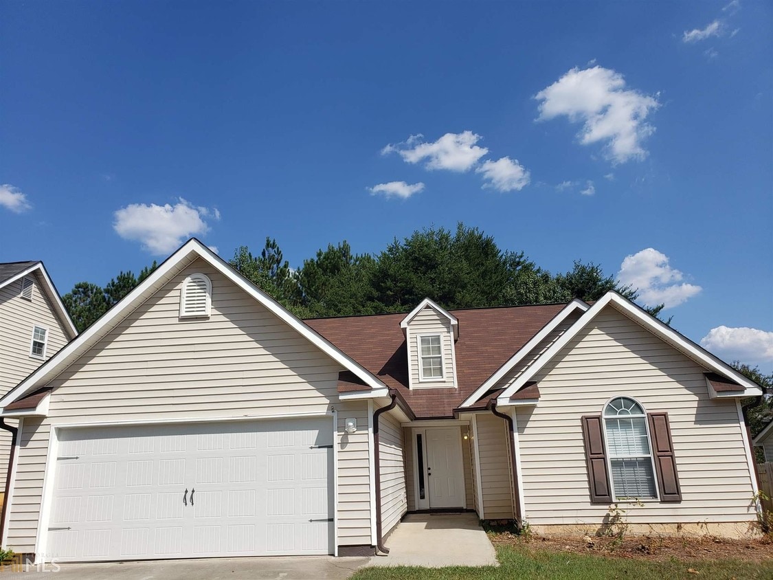 6684 Chesepeake Trail, Rex, GA 30273 House for Rent in Rex, GA