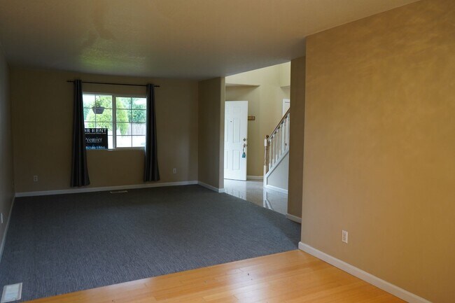 Foto del edificio - 5712 NE 64th Ave