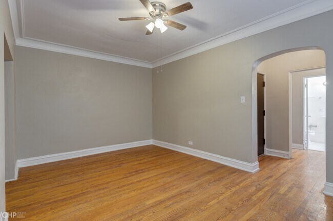 Building Photo - 1740 W 81st St
