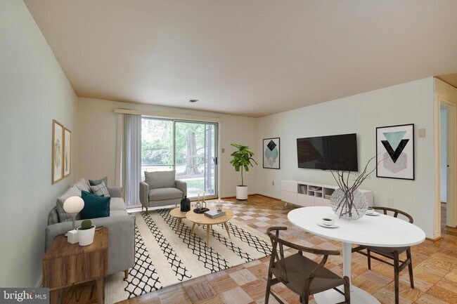Living room - 10200 Rockville Pike Apartment