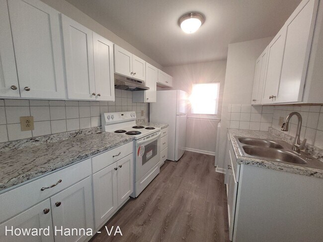 Building Photo - 3 br, 1.5 bath House - 3613 Wetherington D...