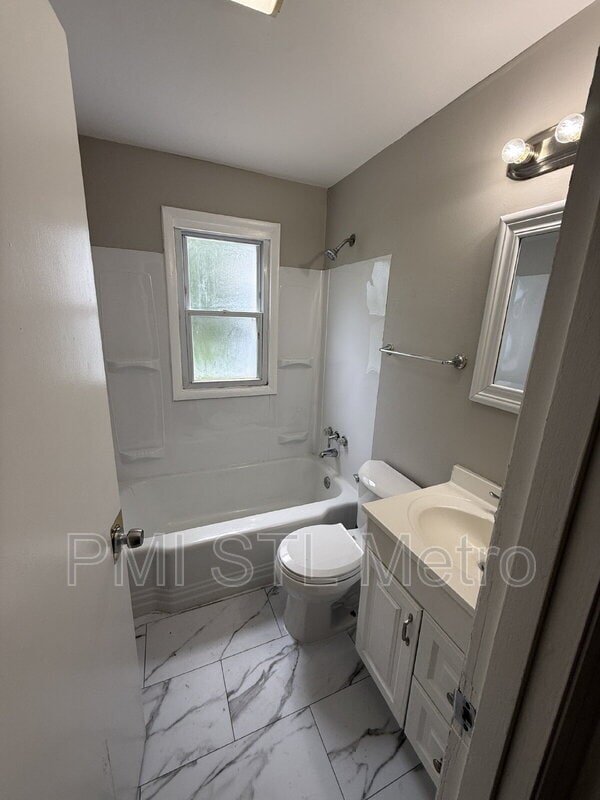 Photo - 10235 Cabot Dr House