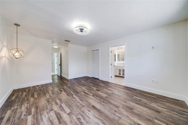 Building Photo - 16200 SW 286th St