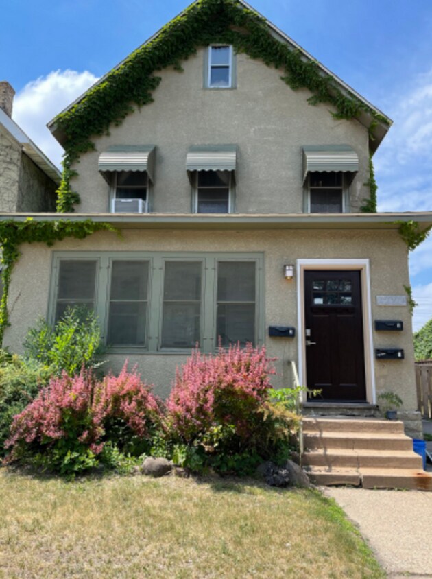 Foto principal - 2220 NE 2nd St