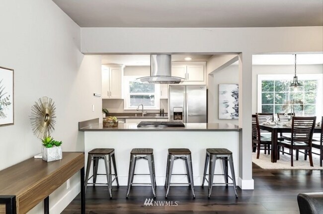 Foto del edificio - 1025 S 112th St