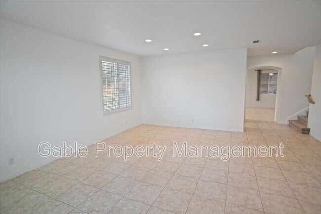 Building Photo - 27904 Doubletree Way