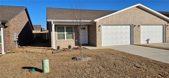 Foto del edificio - 526 NW 68th Ave