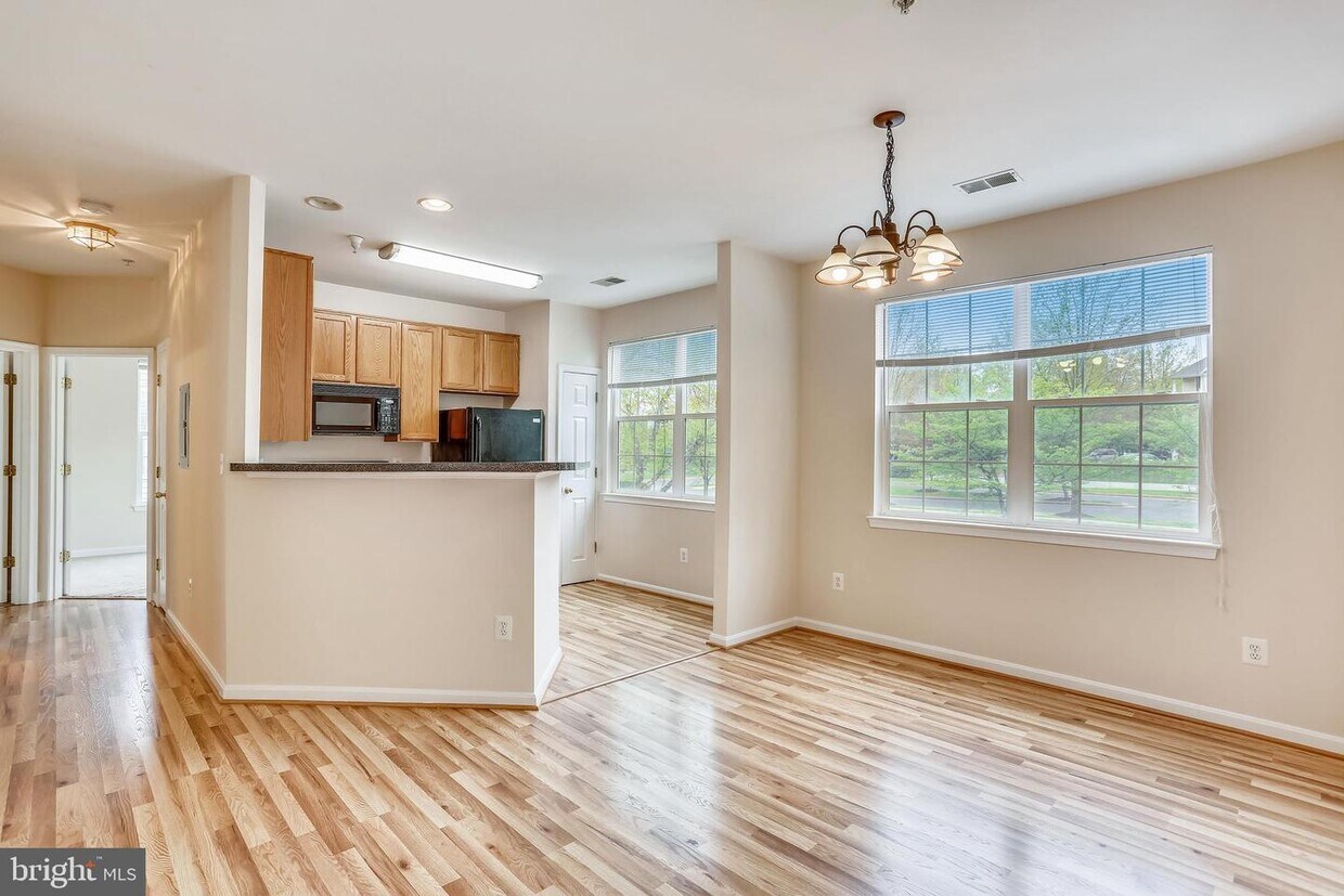 Primary Photo - 12701 Found Stone Rd