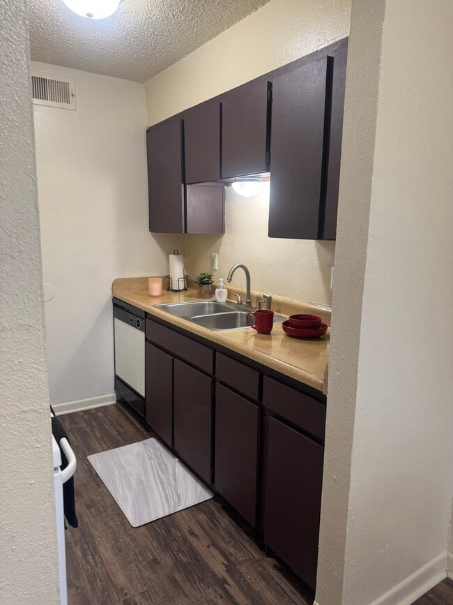 Building Photo - The Renaissance at Stoney Creek