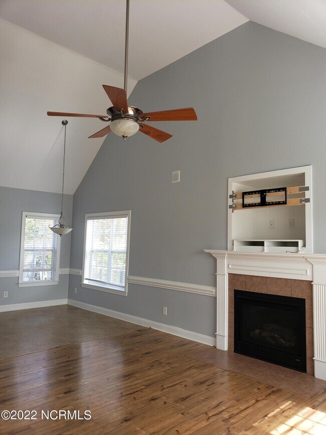 Building Photo - 2703 Gregory Ct