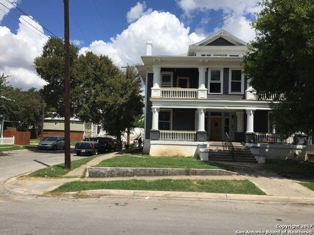 Front of House - 201 E Courtland Pl