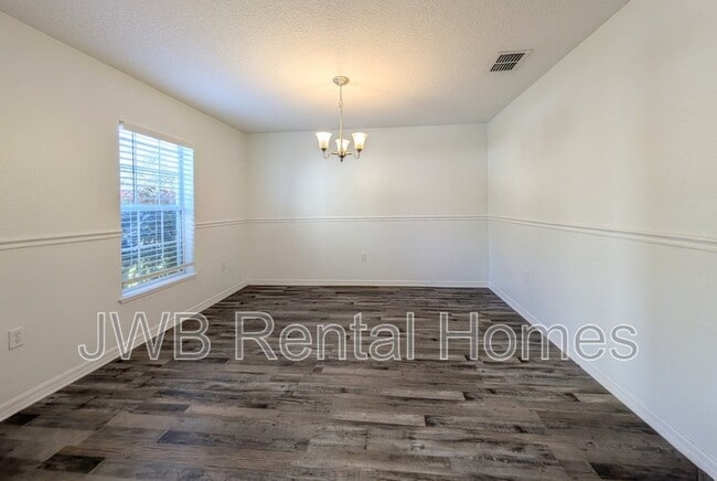 Foto del edificio - 5430 Shady Pine St S