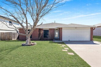 Building Photo - 210 Mesquite Cir