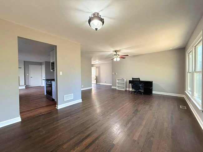 Building Photo - 1704 S Highland Ave