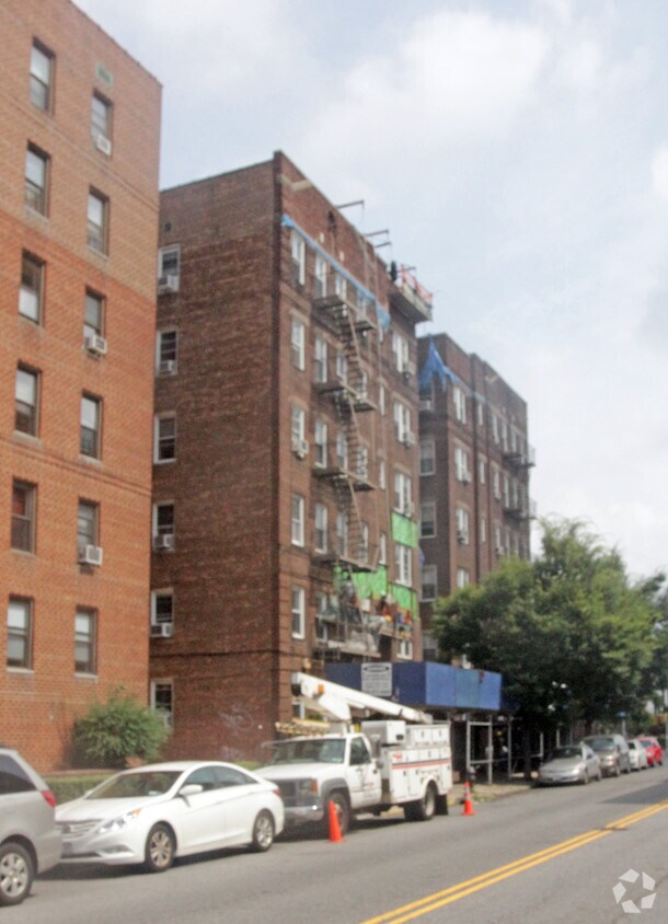 Foto del edificio - 8210 19th Ave