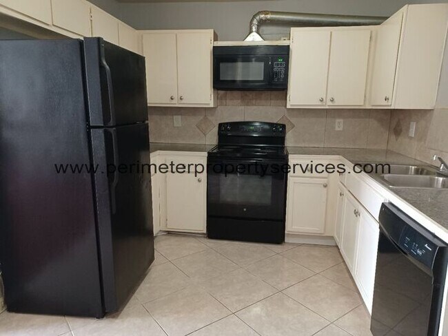 Foto del edificio - Newly Renovated Unit!! Come visit today!!