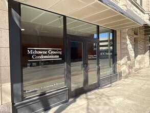 Building Photo - 112 W Washington Blvd
