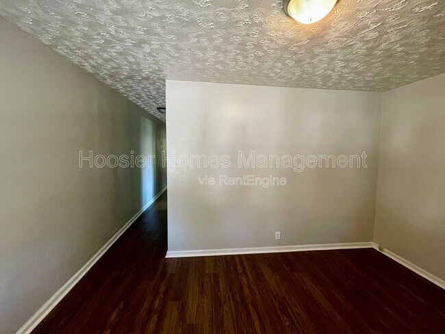 Foto del edificio - 403 S Randolph St