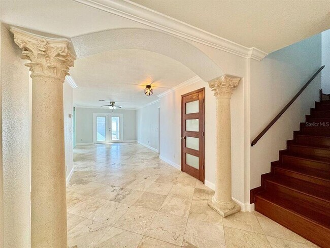 Foto del edificio - 6212 N Grady Ave