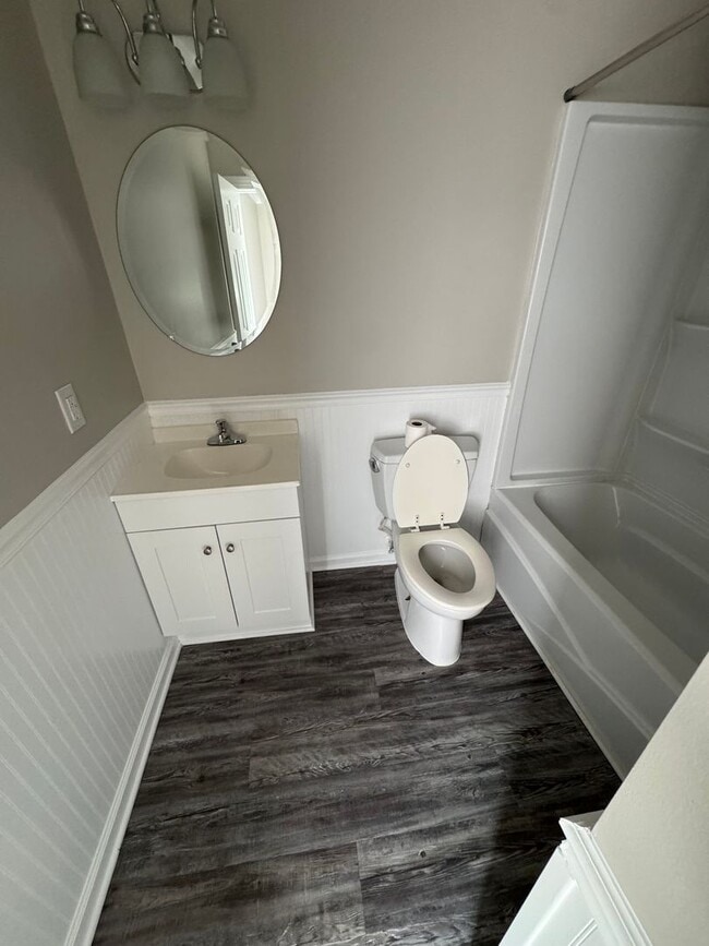 Foto del edificio - 207 New Petersburg Dr