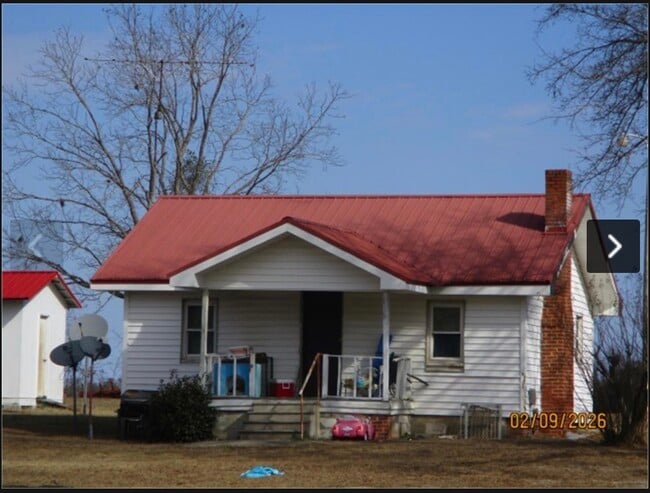 790 Charlie Jones Rd