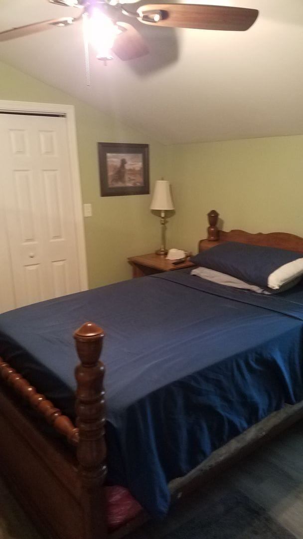Building Photo - 1-Bedroom 1-Bath Fully Furnished Apartment