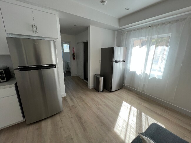 Foto del edificio - 1217 E 22nd St