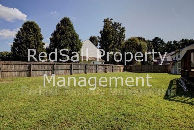 Building Photo - 1 Meadow Ln